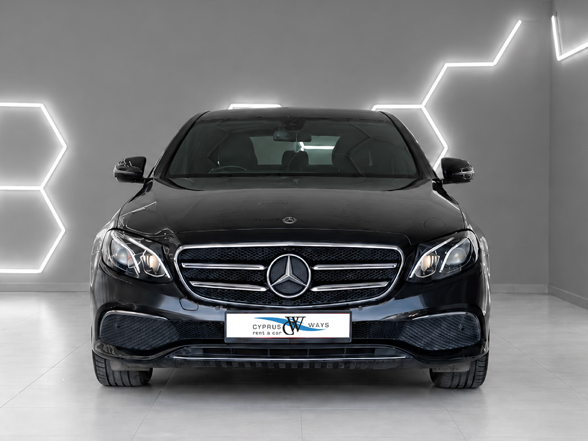 Mercedes E-220